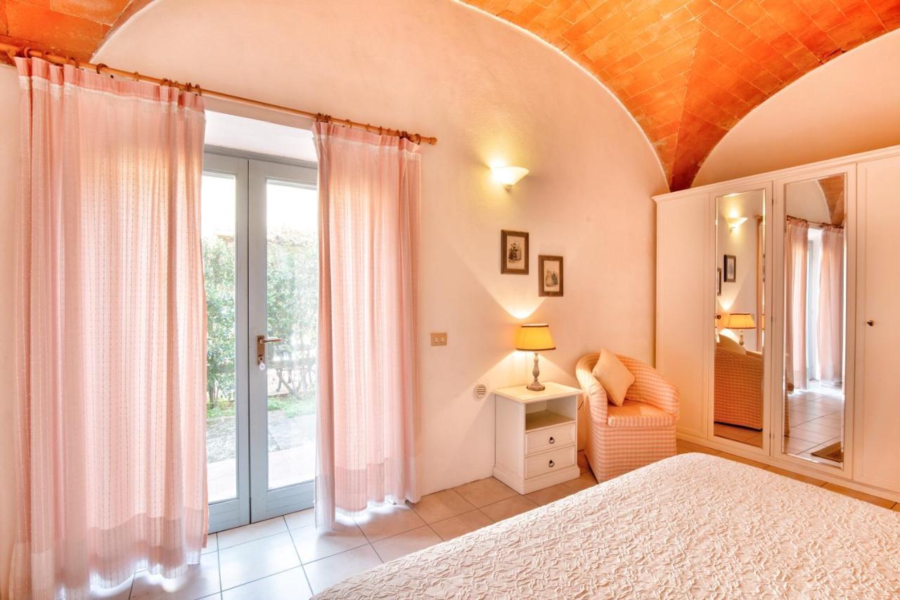 Appartamenti Villa La Fonte San Gimignano Exterior foto